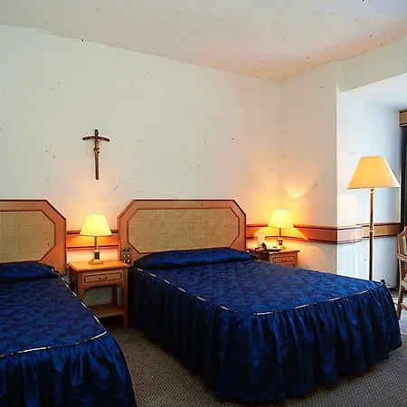 Center Hotel 4*