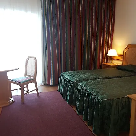 Отель Center 4*